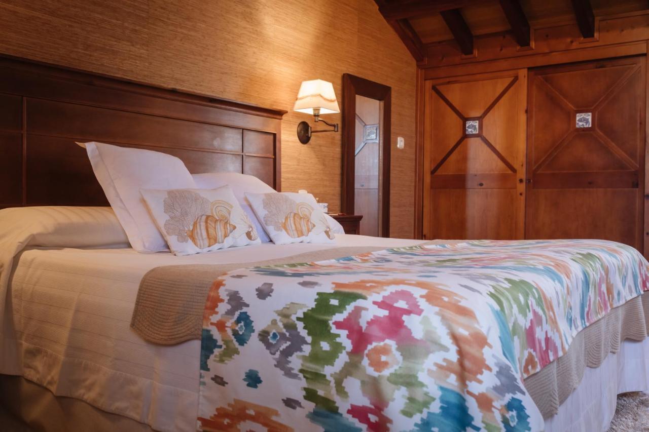 Hotel Pleamar Puerto de Vega Buitenkant foto