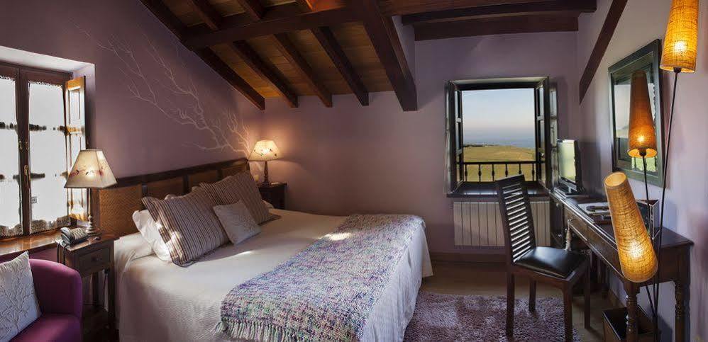 Hotel Pleamar Puerto de Vega Buitenkant foto