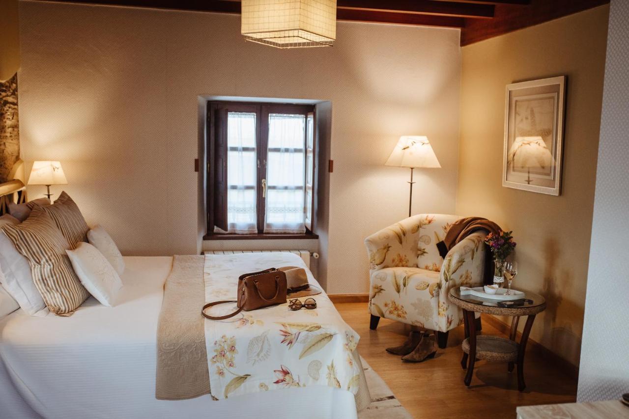 Hotel Pleamar Puerto de Vega Buitenkant foto